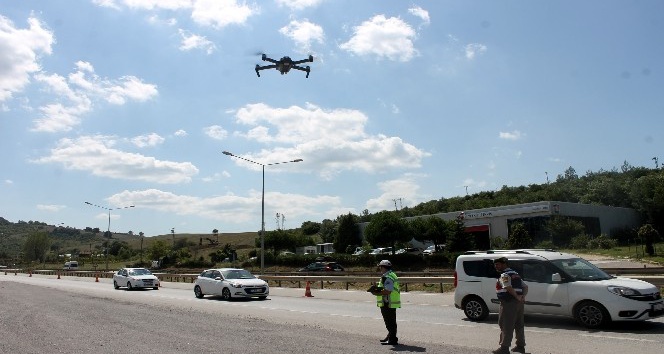Bayram trafiğinde drone’lar ceza yağdırıyor