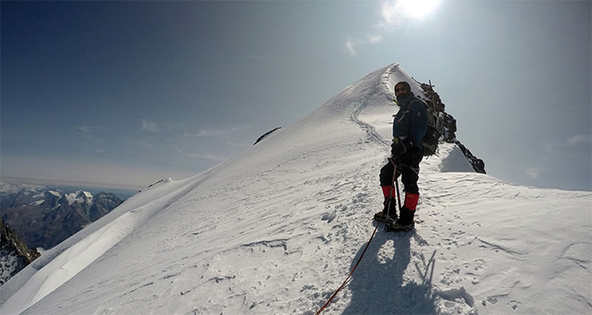 Türk dağcılar İsviçre’nin zirvesine tırmandı