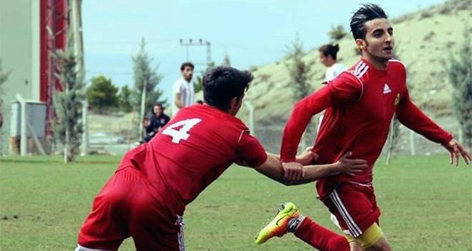 Yeni Malatyaspor genç golcüsü Furkan Yiğit gollerine devam ediyor