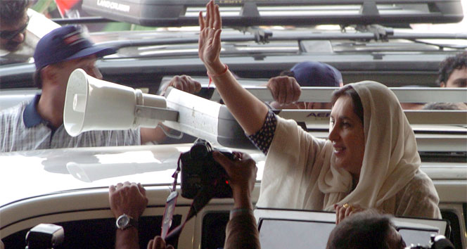 Butto suikastinde iki eski polise 17 yıl hapis cezası