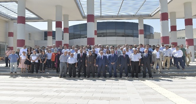 KMÜ’de bayramlaşma töreni