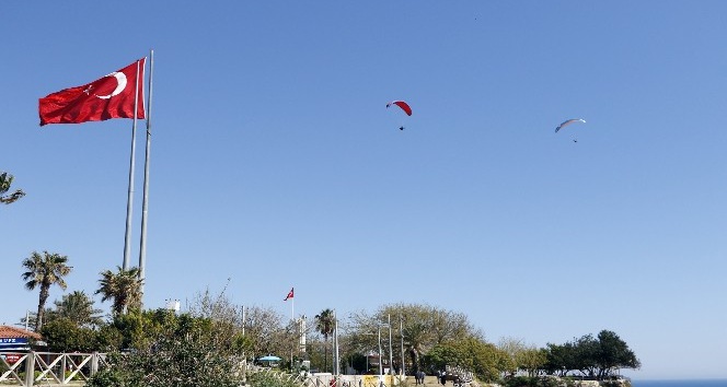 Antalya’da yamaç paraşütü ve paramotor hava araçlarına sınırlama getirildi