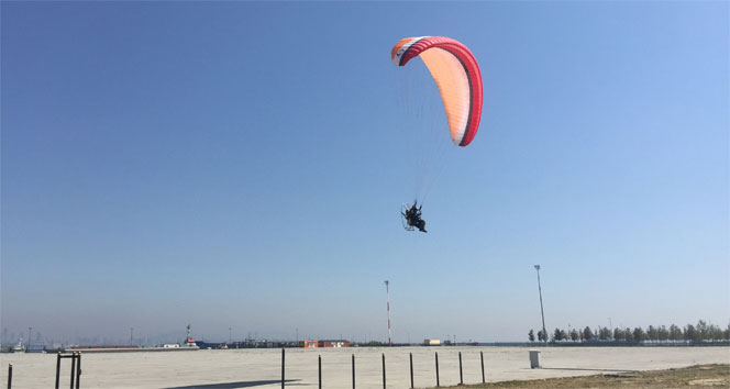 Paramotor ile İstanbul’u havadan gezdiler