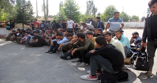 Bolu’da 121 kaçak göçmen yakalandı