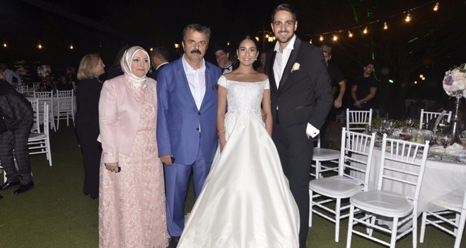 İşadamı Hacısüleymanoğlu'nun oğlu dünya evine girdi