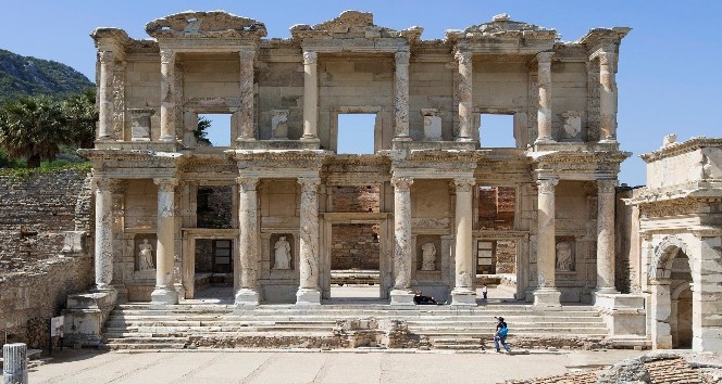 İzmir’e “mega müze” çağrısı