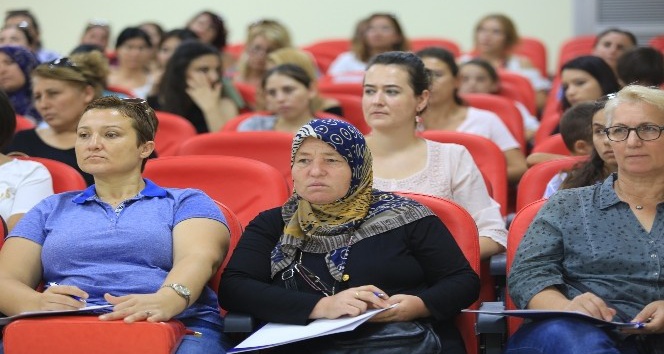 Gaziemir Belediyesi ’Üretici Kadın Kooperatifi’ kuruyor