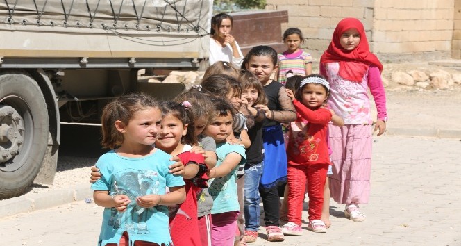 Mardin Belediyesi 700 çocuğun saçını kestirdi