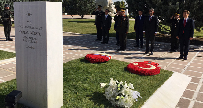 4. Cumhurbaşkanı Cemal Gürsel kabri başında anıldı