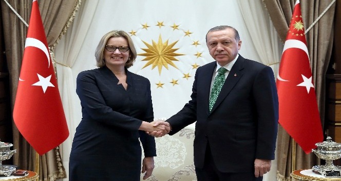Cumhurbaşkanı Erdoğan, İngiltere İçişleri Bakanı Rudd’u kabul etti
