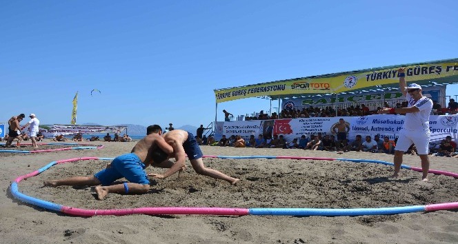 Türkiye Plaj Güreş Şampiyonası Ortaca’da başladı