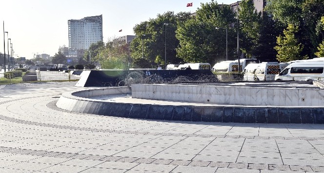 Ankara Büyükşehir’den TBMM önündeki Atatürk Meydanı açıklaması
