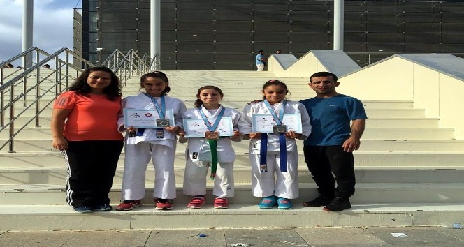 Judocu kuzenler Türkiye ikincisi oldu