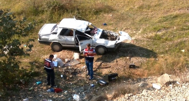 Samsunda otomobil şarampole yuvarlandı: 1 ölü, 5 yaralı