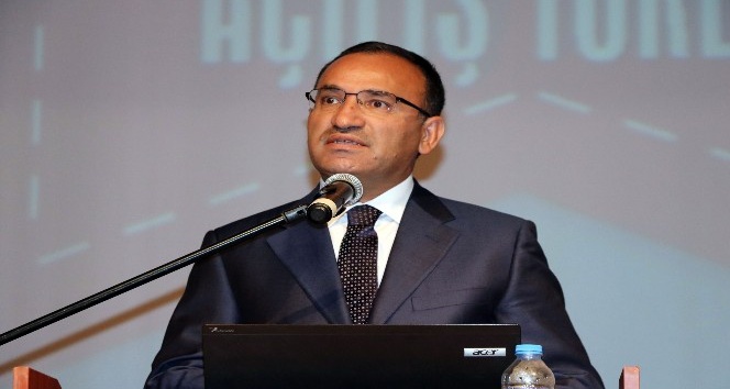 Başbakan Yardımcısı Bozdağ: “Anlaşma imzalandı, kaporalar verildi, Türkiye S-400 füzesi alacak”