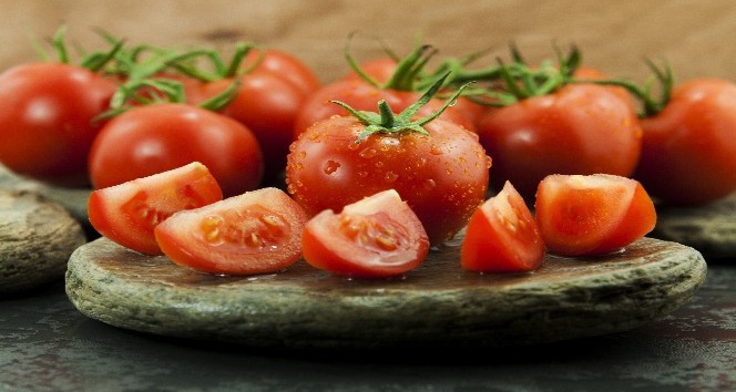 Türk domatesinin yasağının kaldırılmasını Ruslar, Türklerden daha çok istiyor