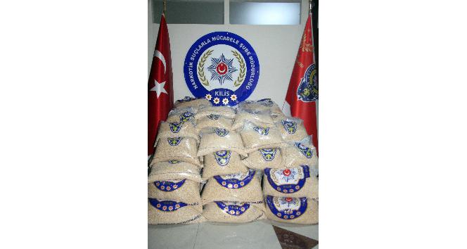 Sınır kapısında 499 kilo uyuşturucu ile yakalanan Suriyeli tutuklandı