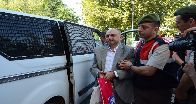 Eski İl Emniyet Müdürü Metin Seyfi Sazak serbest bırakıldı