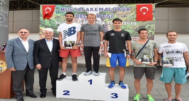 Atletler Mustafakemalpaşa’da koştu