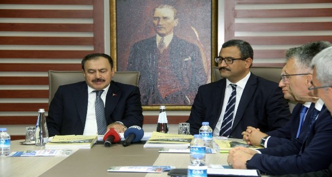 Bakan Eroğlu şiddetli yağışların nedenini açıkladı