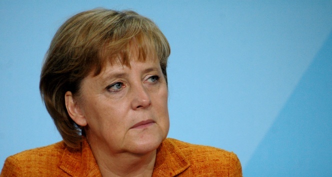 Merkel’e Türkiye eleştirisi