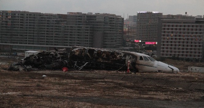 Uçak kazasının boyutu  hava aydınlanınca ortaya çıktı