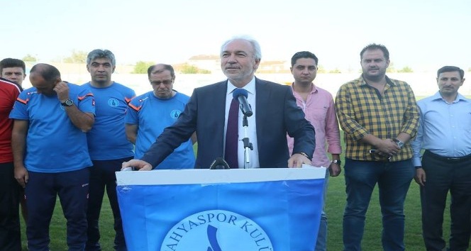 Kamil Saraçoğlu: &quot;Kütahyaspor’a sahip çıkmak sadece belediyenin görevi değil&quot;
