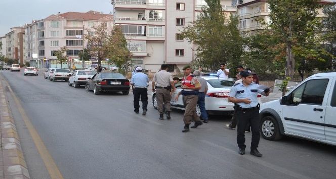 Aksaray’da polis ve jandarmadan modifiyeli araçlara ortak uygulama