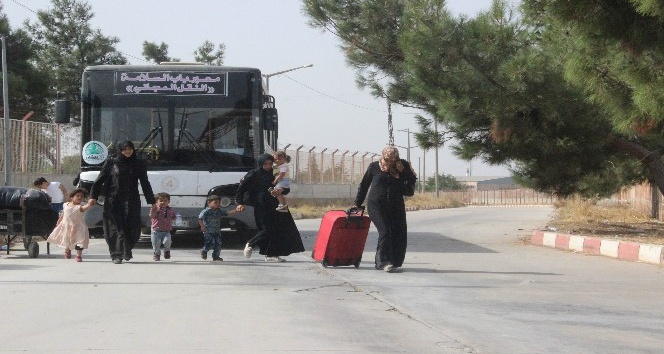 Bayram için ülkelerine giden 54 bin Suriyeliden 34 bini geri döndü