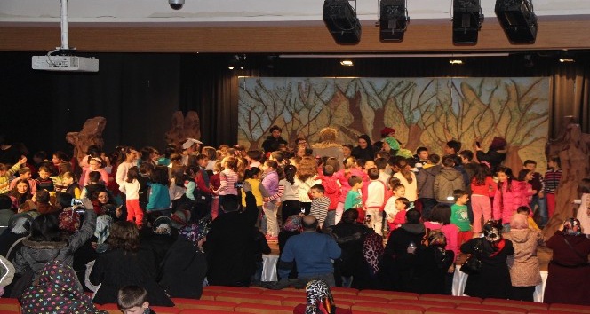 Çevre Çocuk Tiyatrosu Erzurum’da
