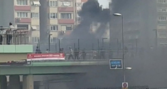 Ataköy Metrosu&#039;nda yangın çıktı
