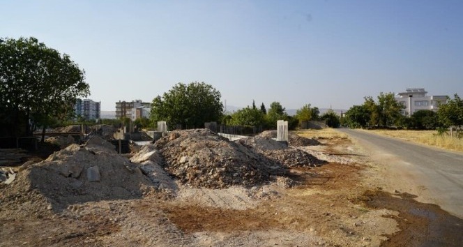 Yunus Emre Mahallesi Taziye Evi inşaatı devam ediyor