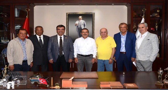 İMO Onur Kurulu üyeleri Başkan Ataç’ı ziyaret etti