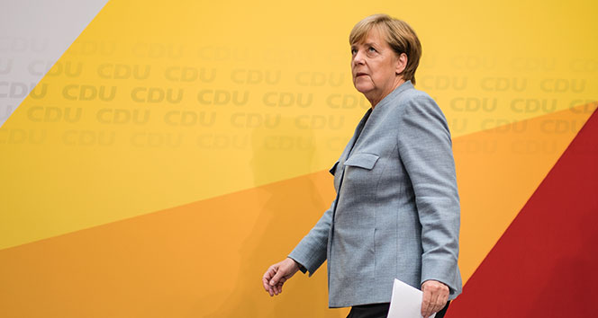 Almanların çoğunluğu üçlü koalisyonu istiyor