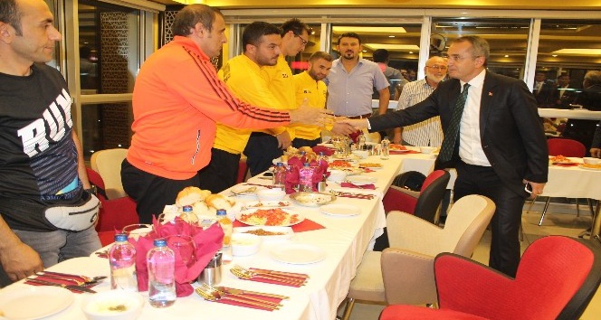 Tosya’da Spor Kurulu ilk toplantısını yaptı