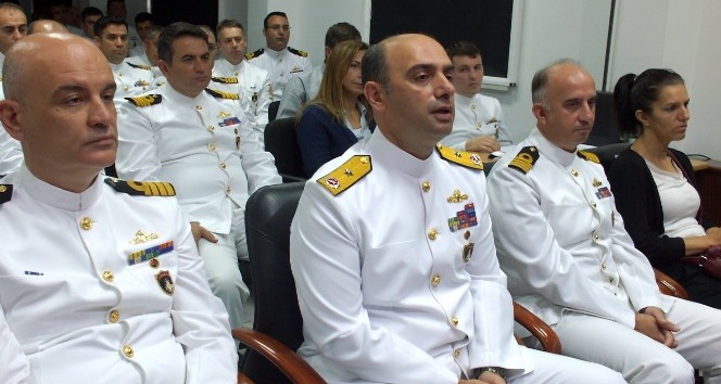 Öğrenciler askeri gemileri ziyaret etti