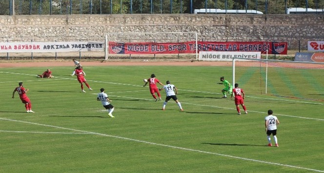 TFF 2. Lig: Niğde Belediyespor: 3 - Altayspor: 0