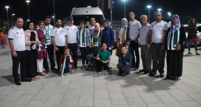 Zonguldaklı madenciler Atiker Konyaspor maçını izledi
