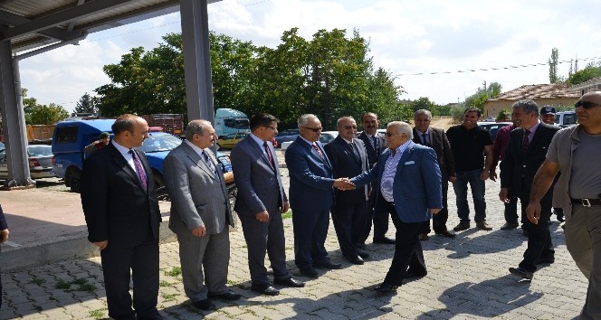 Vali Şentürk, Boztepe İlçesinde vatandaşlarla buluştu