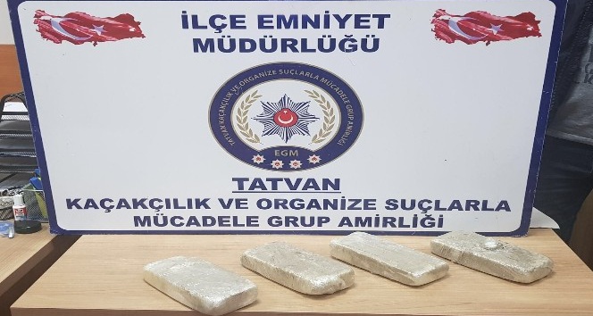 Bitlis’te 2 kilo 145 gram eroin ele geçirildi