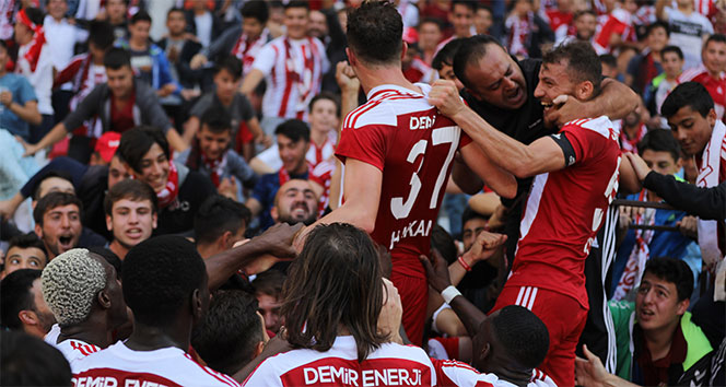 ÖZET İZLE: Sivasspor 3-1 Antalyaspor |SİVAS ANTALYA maçı geniş özeti ve golleri izle