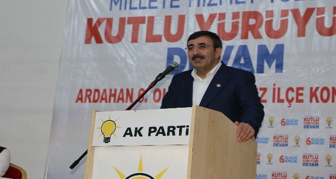 AK Parti’li Yılmaz: &quot;Sınırları değiştirme peşinde olanlara karşı bizim sınırların anlamını değiştirmemiz lazım&quot;