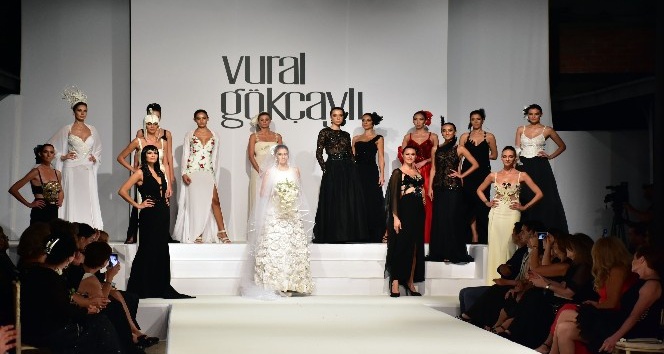 Vural Gökçaylı’dan Alanya’da defile