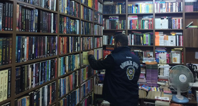 İstanbul&#039;un 15 ilçesinde eş zamanlı korsan kitap operasyonu: 30 gözaltı