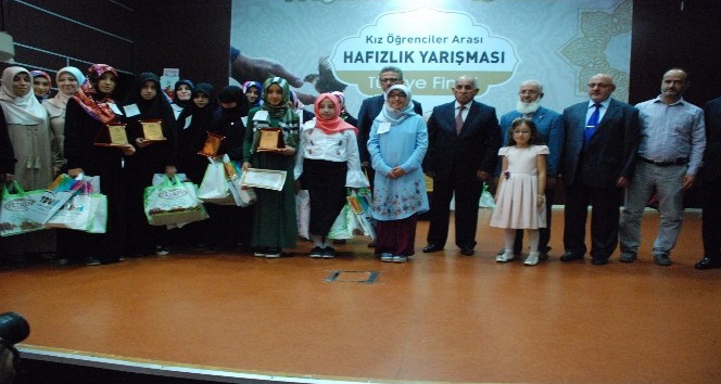 Kız Öğrenciler Hafızlık Yarışması Türkiye finali Adıyaman’da yapıldı