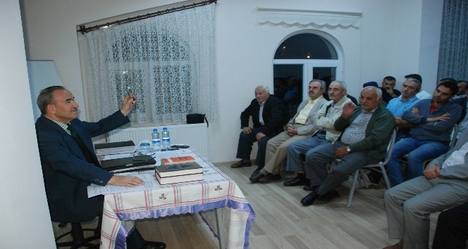 Prof. Dr. Ramazan Ayvallı, gençlerle bir araya geldi