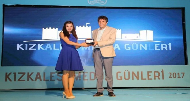 Kırşehir’li gazeteciye Mersin’de ‘onur ödülü’