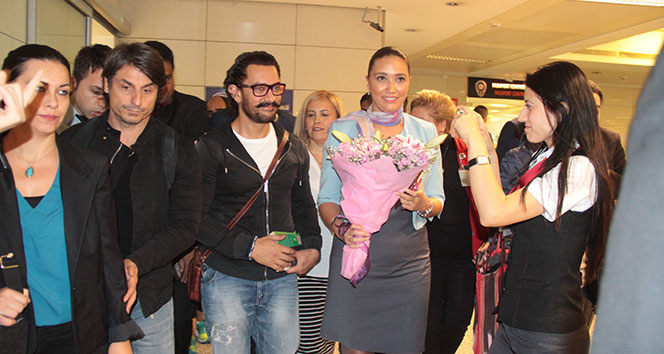 Atatürk Havalimanı’nda Aamir Khan izdihamı