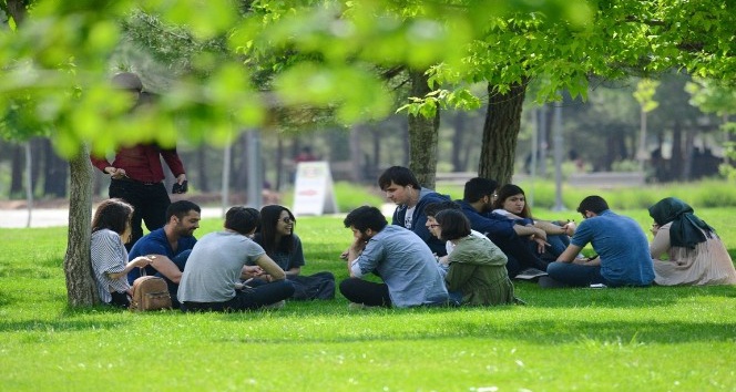 Uşak Üniversitesi 34 bin öğrenciye yaklaştı