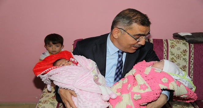 Yüreğir’de 17 bin yeni doğan bebek, evinde ziyaret edildi